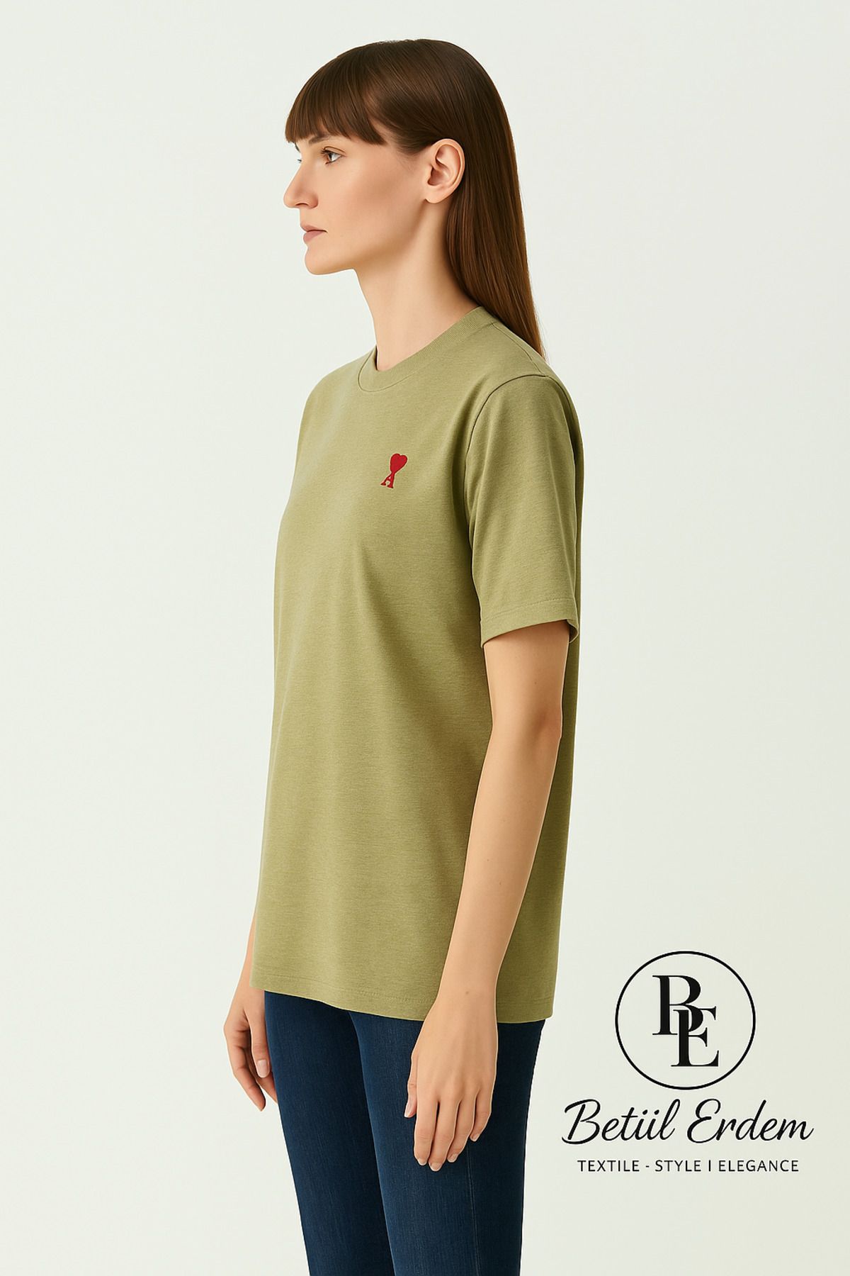 Unisex Oversize Tişört – Kalp ve A Nakışlı